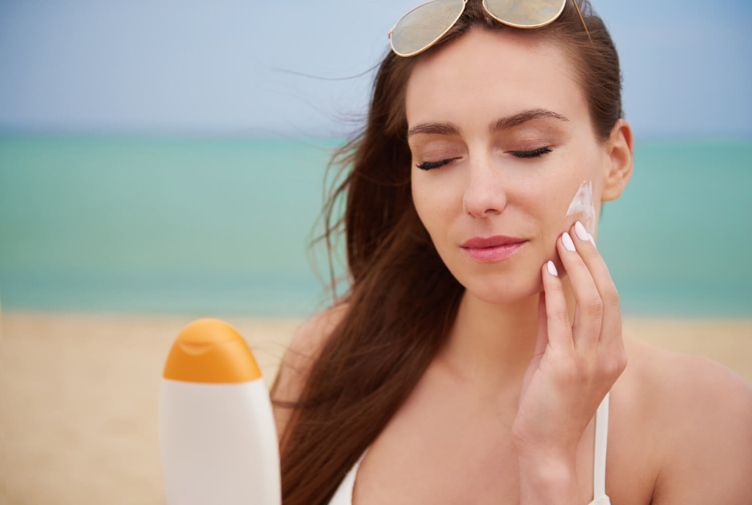 Your Top 10 Tips for a Sizzling Skincare Routine in Summer