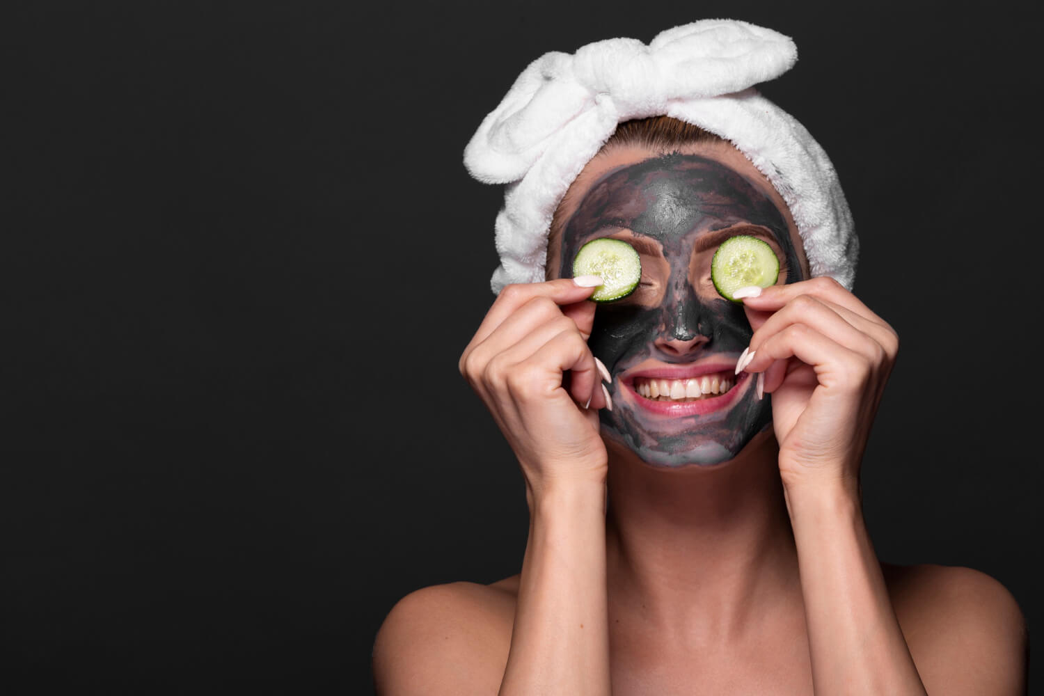 Charcoal Face Mask: Benefits for Oily and Acne Prone Skin